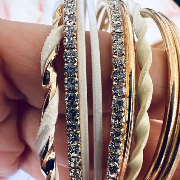 La Cotton gold tone bracelet bundle of 13 - Picture 6 of 8